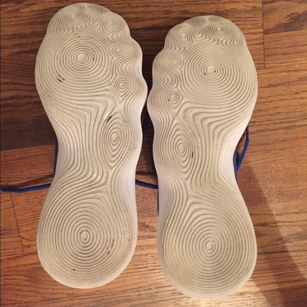 Blue Nike Basketball Hyperdunks - image 4